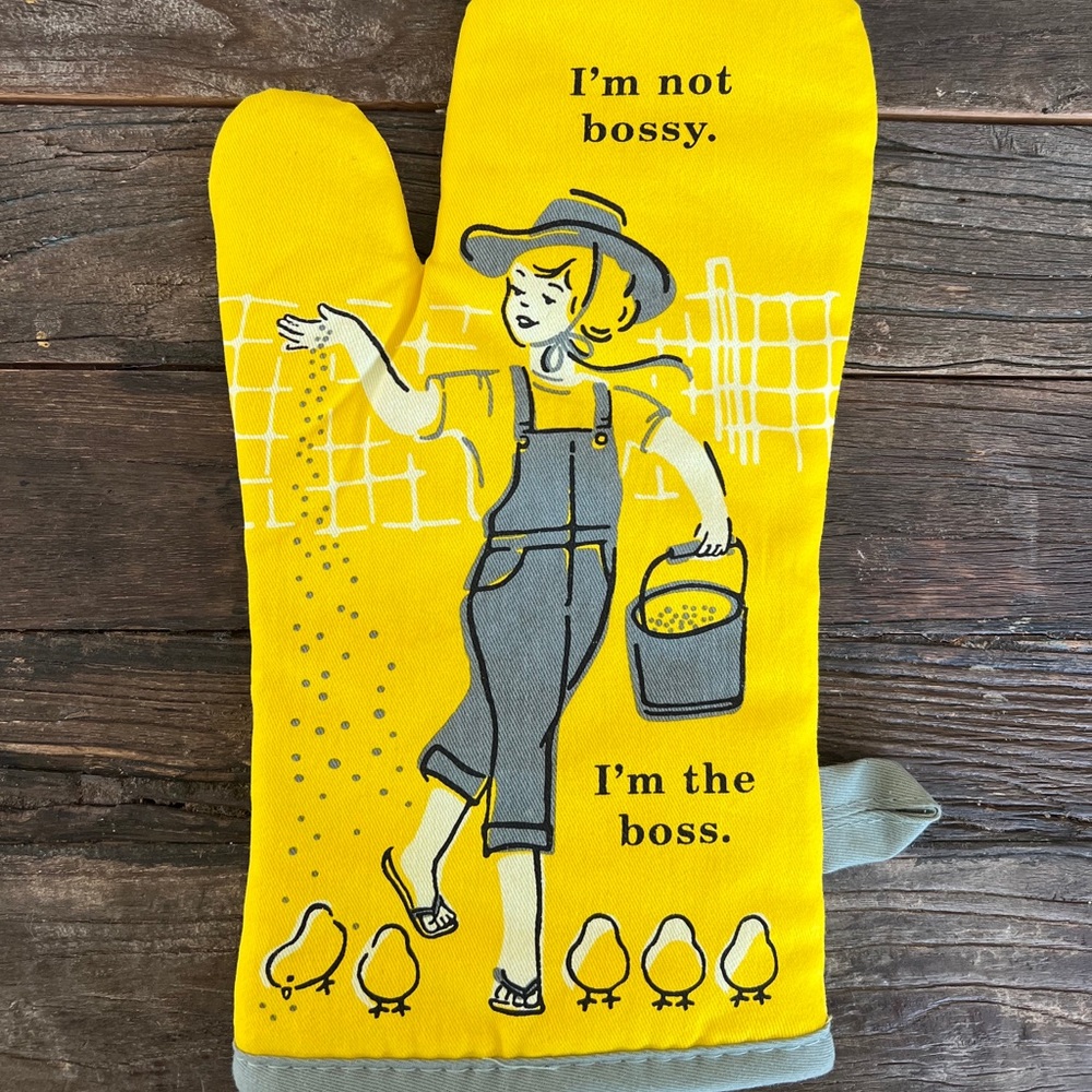 NWT Blue Q “I’m the boss” Oven Mitt